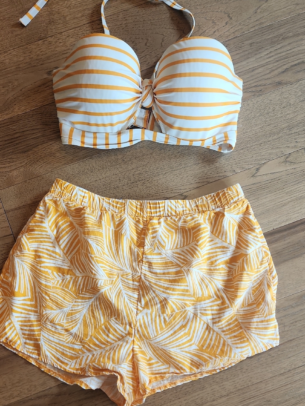 Shade & Shore Yellow Striped Bandeau Bikini Top with Printed Cover-Up Set - Picture 2 of 5